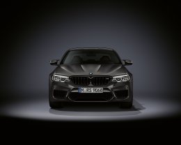 หล่อ เข้ม จริงจังในราคา 13,999,000 บาท กับ BMW M5 รุ่นฉลองครบรอบ 35 ปี (Edition 35 Years)  รวมภาษีมูลค่าเพิ่มและ BSI