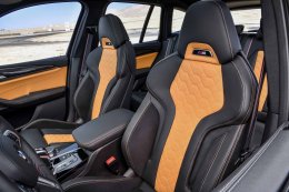 บีเอ็มดับเบิลยู X3 M ใหม่  ราคาจำหน่าย: 7,699,000 บาท (รวมภาษีมูลค่าเพิ่ม และโปรแกรมบำรุงรักษา BSI Standard)