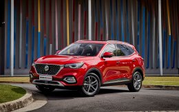  เอ็มจี เปิดตัว NEW MG HS  รถยนต์ SUV ที่สะท้อนภาพลักษณ์ของความสำเร็จด้วยนิยาม “ELEGANCE” 