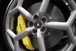 คันแรกของไทย! น็อต-วิศรุต รับมอบลัมโบร์กินี ฮูราแคน อีโว ถึงแดนกระทิงดุ  กับ Lamborghini La Prima ที่สุดแห่งความเอ็กซ์คลูซีฟ