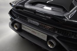 คันแรกของไทย! น็อต-วิศรุต รับมอบลัมโบร์กินี ฮูราแคน อีโว ถึงแดนกระทิงดุ  กับ Lamborghini La Prima ที่สุดแห่งความเอ็กซ์คลูซีฟ
