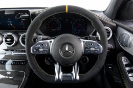 ขีปนาวุธแห่งท้องถนน Mercedes-AMG GLC 63 S 4MATIC+ Coupé ราคา 10,790,000 บาท