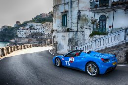 Ferrari Cavalcade คาราวานรถเฟอร์รารี่ครั้งยิ่งใหญ่ประจำปี  ตระการตากับเฟอร์รารี่หลากหลายรุ่น กว่า 100 คันทั่วโลก ขับชมเมืองคัมปาเนีย ประเทศอิตาลี