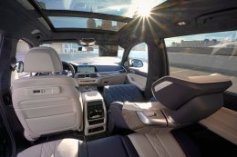 BMW โชว์นวัตกรรมอันล้ำหน้าด้วยระบบ " BMW i Interaction EASE " ปูทางวิสัยทัศน์ของยานยนต์แห่งอนาคตอันใกล้ 