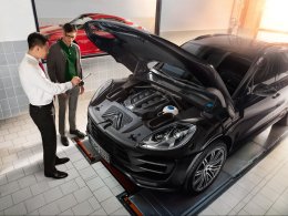 ปอร์เช่ จัดแคมเปญตรวจเช็ครถ Porsche Carrera 997 G1 Service Clinic 