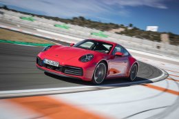 สู่ยุคใหม่ของตำนานที่ยังมีลมหายใจ The New Porsche 911 Carrera S (Type 992) 