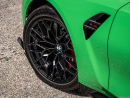 รถซีดานตัวแรงใหม่! THE NEW BMW M3 CS