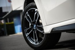 เปิดตัวบีเอ็มดับเบิลยู X1 xDrive30e M Sport ใหม่ ยกระดับประสบการณ์การขับขี่ Sports Activity Vehicle (SAV) ด้วยระบบปลั๊กอินไฮบริดพร้อมสมรรถนะที่เหนือชั้นในกลุ่มรถยนต์พรีเมียมคอมแพกต์