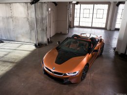 เตรียมตัวพบกับ  BMW i8 Roadster ได้ที่งาน BMW Xpo กันยานี้ !