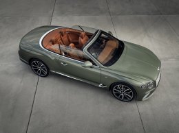 FLYING SPUR HYBRID แชมป์รุ่นยอดนิยม ย้ำ ‘หนึ่งเดียวในไทย’ ส่งมอบบริการมาตรฐานโรงงาน