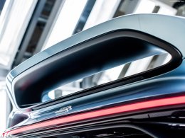 Bugatti Chiron Profilée รุ่นพิเศษคันเดียวในโลก สร้างสถิติโลกจบการประมูลไปที่ 10.7ล้านเหรียญสหรัฐ หรือประมาณ 357,957,800 ล้านบาท!