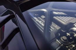 ซูเปอร์คาร์เครื่องยนต์สันดาบ V10 ดูดสดไร้หอย ที่มีแฮนดริ่งระดับหัวแถวในบรรดารถวางเครื่องกลางลำขับหลัง