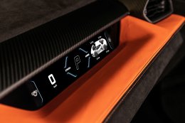 Lamborghini Revuelto  เปิดปรากฏการณ์ใหม่แห่งรถยนต์ซูเปอร์สปอร์ต ระบบไฟฟ้าปลั๊กอินไฮบริดเครื่องยนต์ V12 สมรรถนะสูงรุ่นแรกของโลก