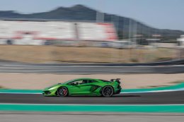 Aventador SV-J กระทิงเปลี่ยวโลกต้องจํา!