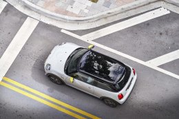 MINI Cooper SE  ใหม่ ราคาจำหน่าย: 2,290,000 บาท  (รวม MSI Standard)