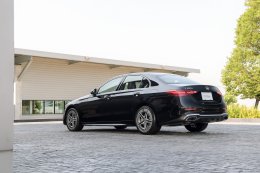 “Mercedes-Benz C 350 e AMG Dynamic"ปลั๊กอินไฮบริดรุ่นใหม่ในตระกูล C-Class ที่มาพร้อมสมรรถนะการขับขี่สุดเร้าใจ 