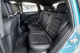 THE PORSCHE MACAN S