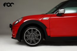 MINI CLUBMAN YOURS EDITION