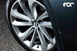 Test Drive Bentley Bentayga V8 Tri-Turbo