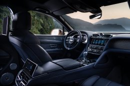 เอเอเอสฯ เปิดรับจอง BENTAYGA EWB AZURE รุ่นใหม่  อัครยนตรกรรมเอสยูวีที่หรูที่สุดของเบนท์ลีย์