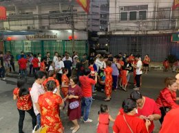 ‘’ฟิน-ฟอง-ฟ่อด’’ งาน’’103ปีตรุษจีนนครสวรรค์’’ ฟรี maskปิดจมูก