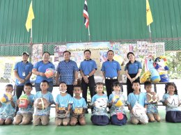  K.D. Heat Technology CSR on project "Weave dreams, share love from elder to younger"