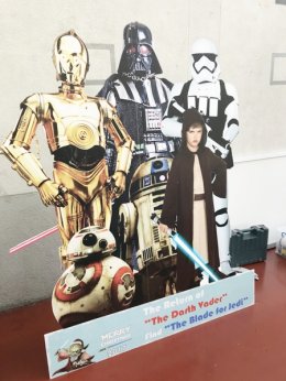 standy, ป้ายถือแสดงสินค้า, สติกเกอร์ติดฟิวเจอร์บอร์ด/แผ่นอคิลิค