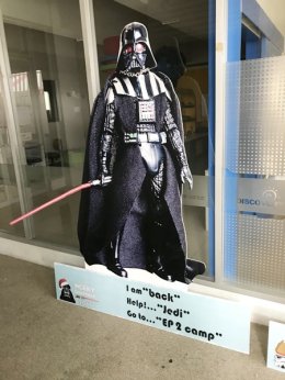 standy, ป้ายถือแสดงสินค้า, สติกเกอร์ติดฟิวเจอร์บอร์ด/แผ่นอคิลิค