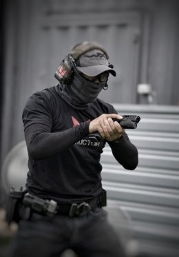 เรียนรู้เทคนิคการยิงปืนอย่างถูกวิธี ครูโอ๊ต TDA