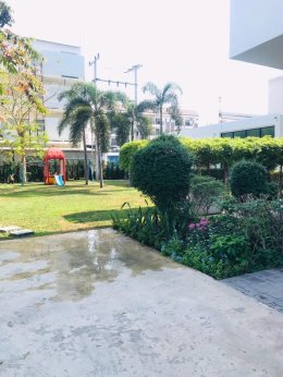 ปรับปรุงสนามหญ้าและสวนโรงแรม หน้างาน บางแสน