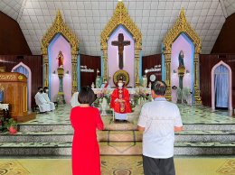 วันเสาร์ที่ 1 กรกฎาคม 2566 ร่วมยินดีโอกาสฉลองศาสนนามเปโตร บาทหลวงธาดา  พลอยจินดา 
