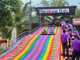 ภาษาแห่งรอยยิ้ม เมื่อความสุขไร้ข้อจำกัด ณ สวนเดอลอง ในวันที่ต้อนรับน้องๆ โรงเรียนโสตศึกษา จังหวัดนครศรีธรรมราช