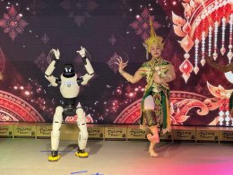 เริ่มแล้ว "โชว์หุ่นยนต์ AI เสมือนคน" เปิดโลกสุดล้ำที่เดียวในภาคใต้