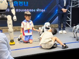 เริ่มแล้ว "โชว์หุ่นยนต์ AI เสมือนคน" เปิดโลกสุดล้ำที่เดียวในภาคใต้
