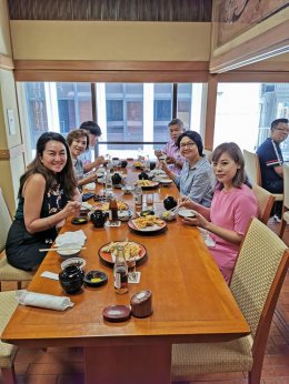 เข้าร่วมรับประทานอาหารกลางวันกับ Mr.Sigeo Ishikura ประธานบริษัท Asahi Alex Asia Co.,Ltd.