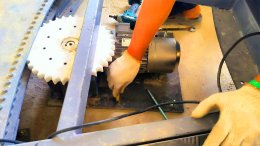 รับออกแบบ ผลิต และติดตั้ง #แท่นหมุนรถยนต์ by Mechanic Home