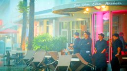 เบื่อมั๊ย!! เมื่อมีฝนตกขณะที่ลูกค้ากำลังเข้าร้าน พื้นที่ Outdoor ที่ให้ความโล่ง โปร่ง สบาย กลับไม่สามารถ ให้ลูกค้าใช้งานได้ เมื่อมีฝนตก