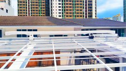 ติดตั้งระบบขับเคลื่อนอย่างดี หลังคาเลื่อนโพลีคาร์บอเนตที่มีค่า