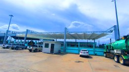 งานติดตั้ง หลังคาเลื่อนผ้าใบคลุมสระว่ายน้ำ Mechanic Home