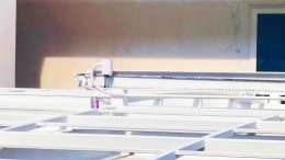 ติดตั้งระบบขับเคลื่อนอย่างดี หลังคาเลื่อนโพลีคาร์บอเนตที่มีค่า