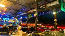 Mechanic Home ผู้ให้บริการออกแบบ ผลิตและติดตั้ง หลังคาเลื่อนผ้าใบ .