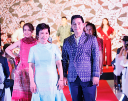 ผู้บริหาร S.MILES ได้รับเกียรติร่วมงานกระทรวงมหาดไทยจับมือทิพยประกันภัย ลงนาม MOU ผ้าไทยใส่ให้สนุกภายใต้แนวคิด “ชิคแอนด์ชิล ด้วยผ้าไทย ไปกับทิพย”
