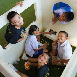ผู้บริหาร S.MILES Group ได้รับเกียรติเชิญเข้าร่วมงานทำบุญ เนื่องในโอกาสครบรอบ ๑๐๐ ปี โรงเรียนดีศรียี่สาร และพิธีทอดผ้าป่าสามัคคีเพื่อการศึกษา ณ โรงเรียนวัดเขายี่สาร (ประมุขเวชกิจ)