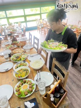 ร้าน Madcow burger X Under Over Ladprao 16 กันยายน 2568