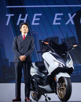 ไทยฮอนด้า ผู้นำวงการรถจักรยานยนต์ไทย เปิดเกมรุกไตรมาสสุดท้ายของปี 2022 มุ่งสร้างความพึงพอใจสูงสุดให้กับลูกค้า ด้วยการเปิดตัว “All New Forza350” บิ๊กสกู๊ตเตอร์ระดับท็อปคลาส ดีไซน์ใหม่รอบคันสไตล์สปอร์ตหรูดุดัน จัดเต็มด้วยเทคโนโลยีที่มีมาให้แบบเต็มพิกัด ตอบโ