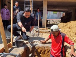 Peletakan Batu Pertama D'Seton Center Desa Pandanrejo!