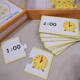 นาฬิกาสอนเวลา รุ่นใหม่แถมการ์ด!!!!