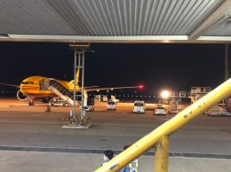 Behind DHL Pfizer