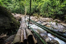 ล่องเรือหารัก เขื่อนขุนด่านปราการชล