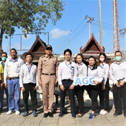 Volunteer to clean Phi Suea Samut Fort